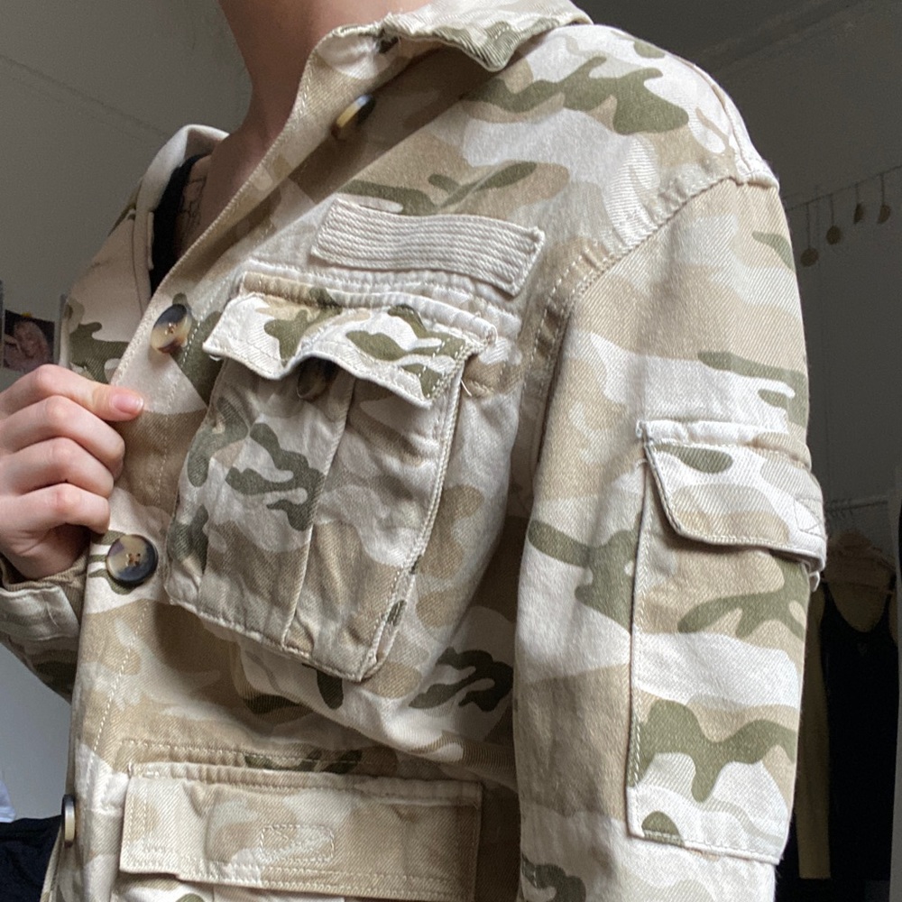 Jacket - Picture 5 of 7